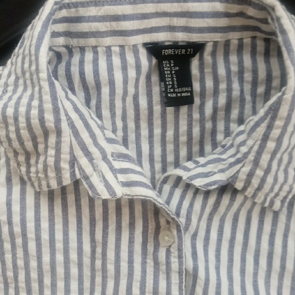 Long sleeve cropped strip shirt - Picture 2 of 3